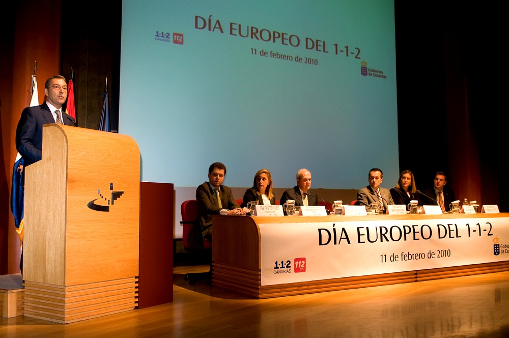 El presidente, Paulino Rivero, inaugura el Dia Europeo 112