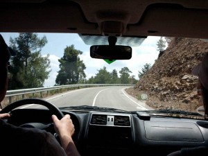 La Asociación Española de Carreteras denuncia que las vías canarias atraviesan un momento “muy peligroso”