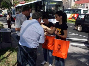 El Cabildo realiza una campaña de sensibilización contra incendios entre los conductores de la Isla