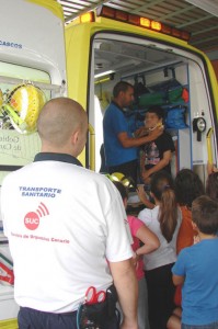 El SUC y el 112 Canarias se acercan a los niños de La Guancha para explicarles su funcionamiento