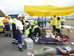 Un simulacro de accidente aéreo pone a prueba las emergencias de Canarias