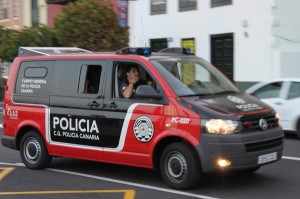 policia-canaria-300x199